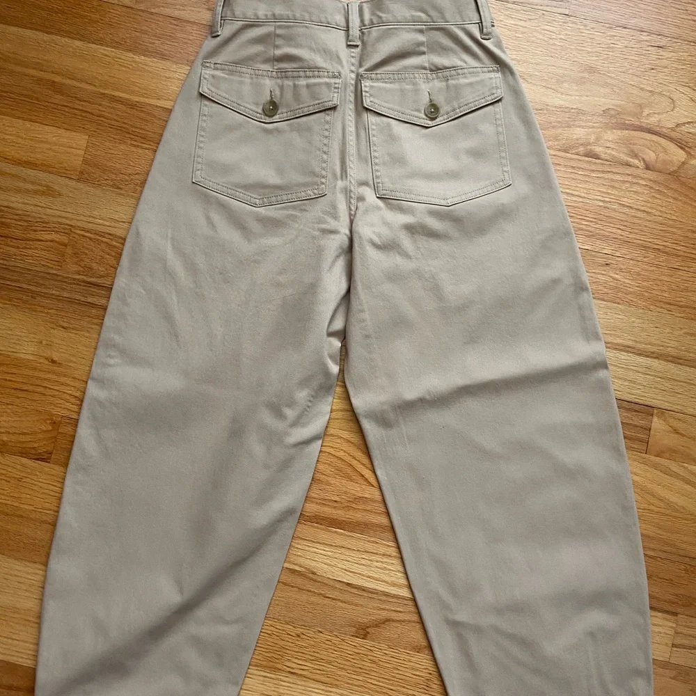 LAND'S END Women's Chino High Rise Barrel Leg Ankle Pants - Picture 12 of 15